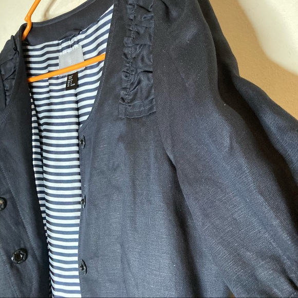 H&M Black Jacket/Blazer Ruffle Accent Sz 8 - Picture 3 of 8